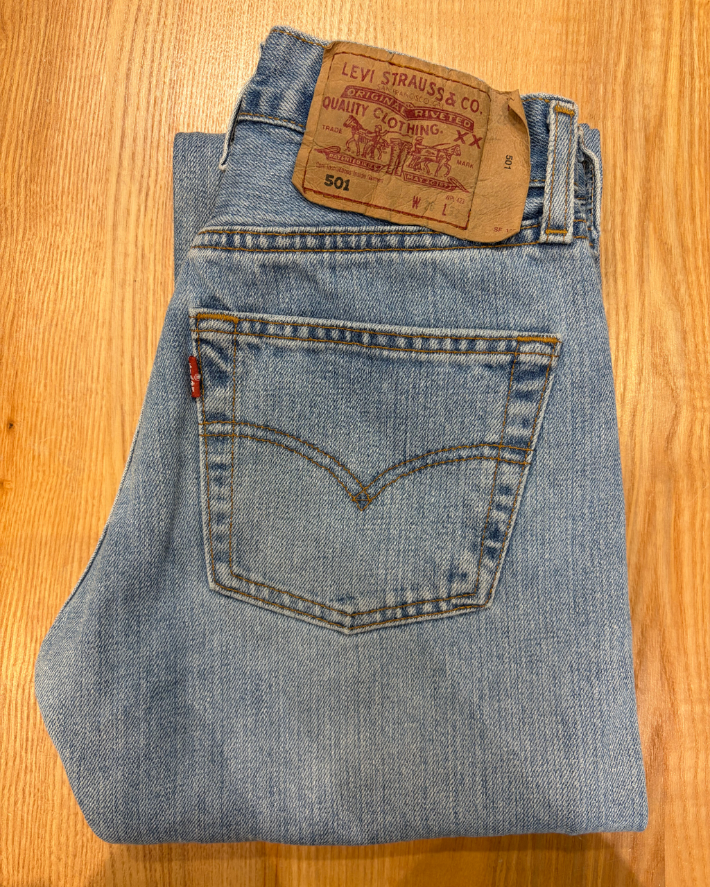 Jeans Levi's 501 W26 L32 - Numéro M3