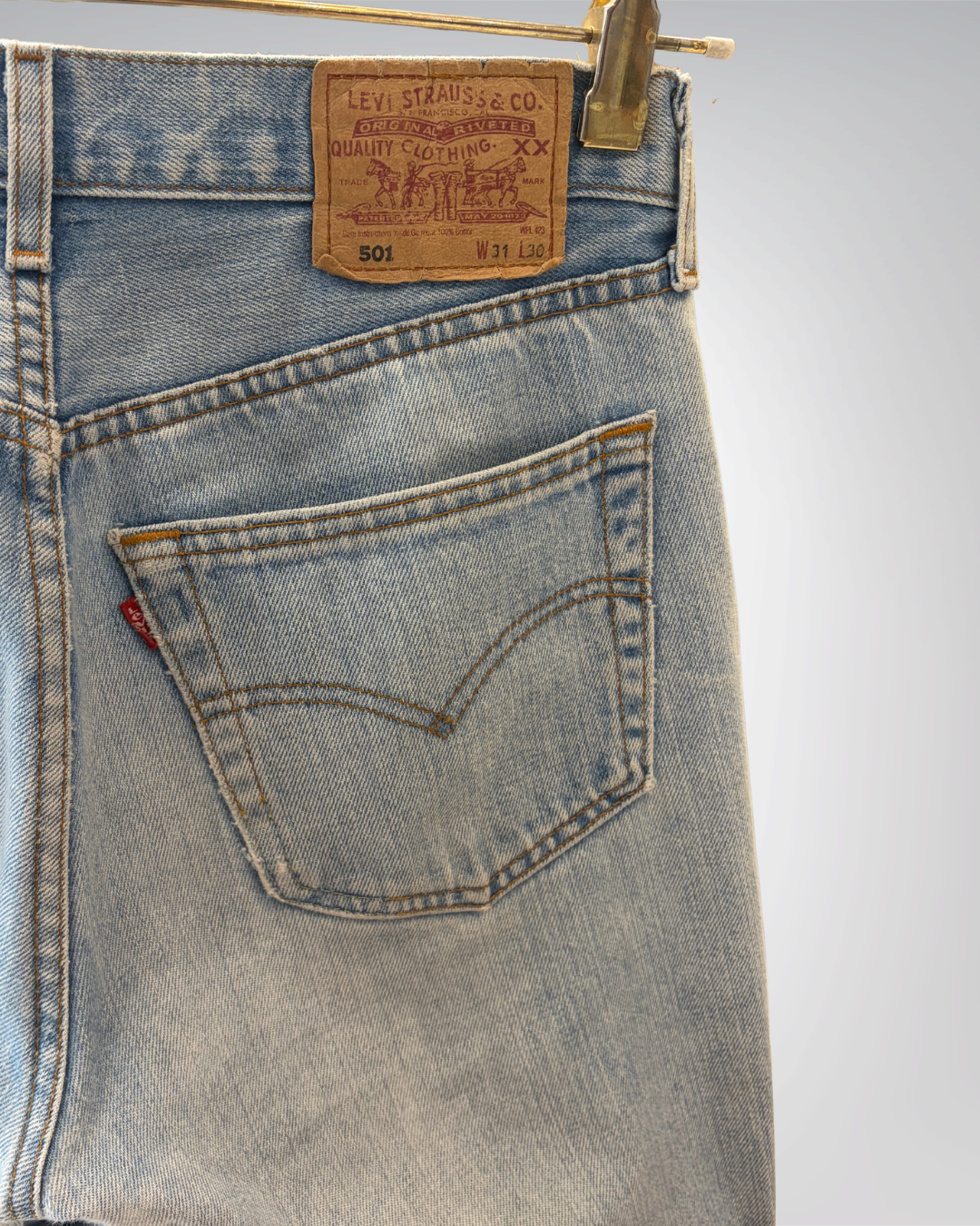 Jeans Levi's 501 W31 L30 - numéro L1