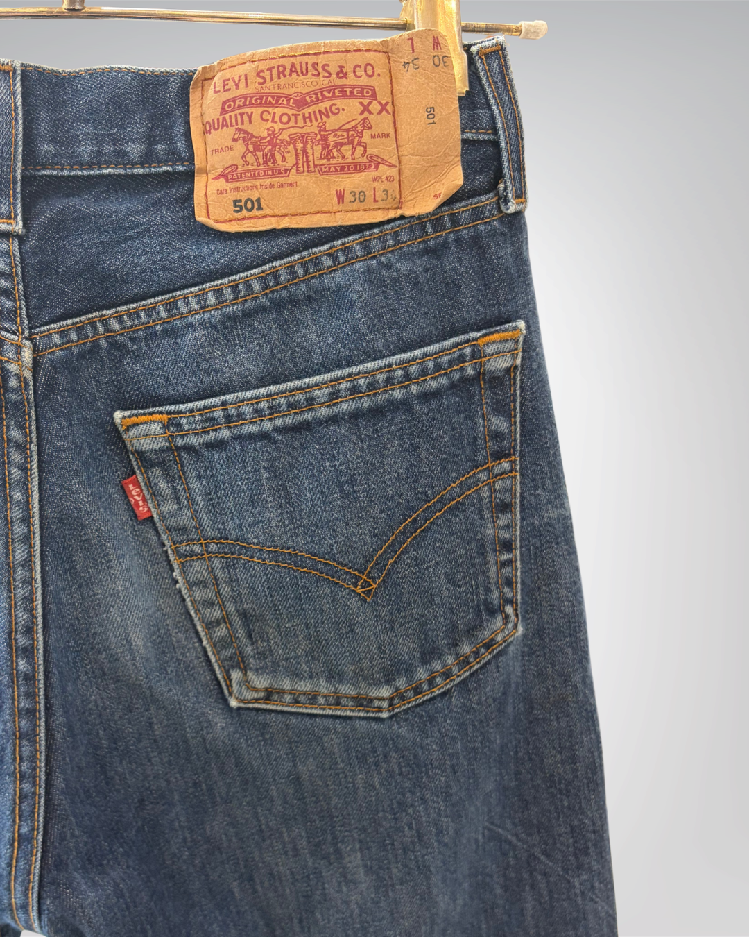 Jeans Levi's 501 W30 L34 - numéro L4