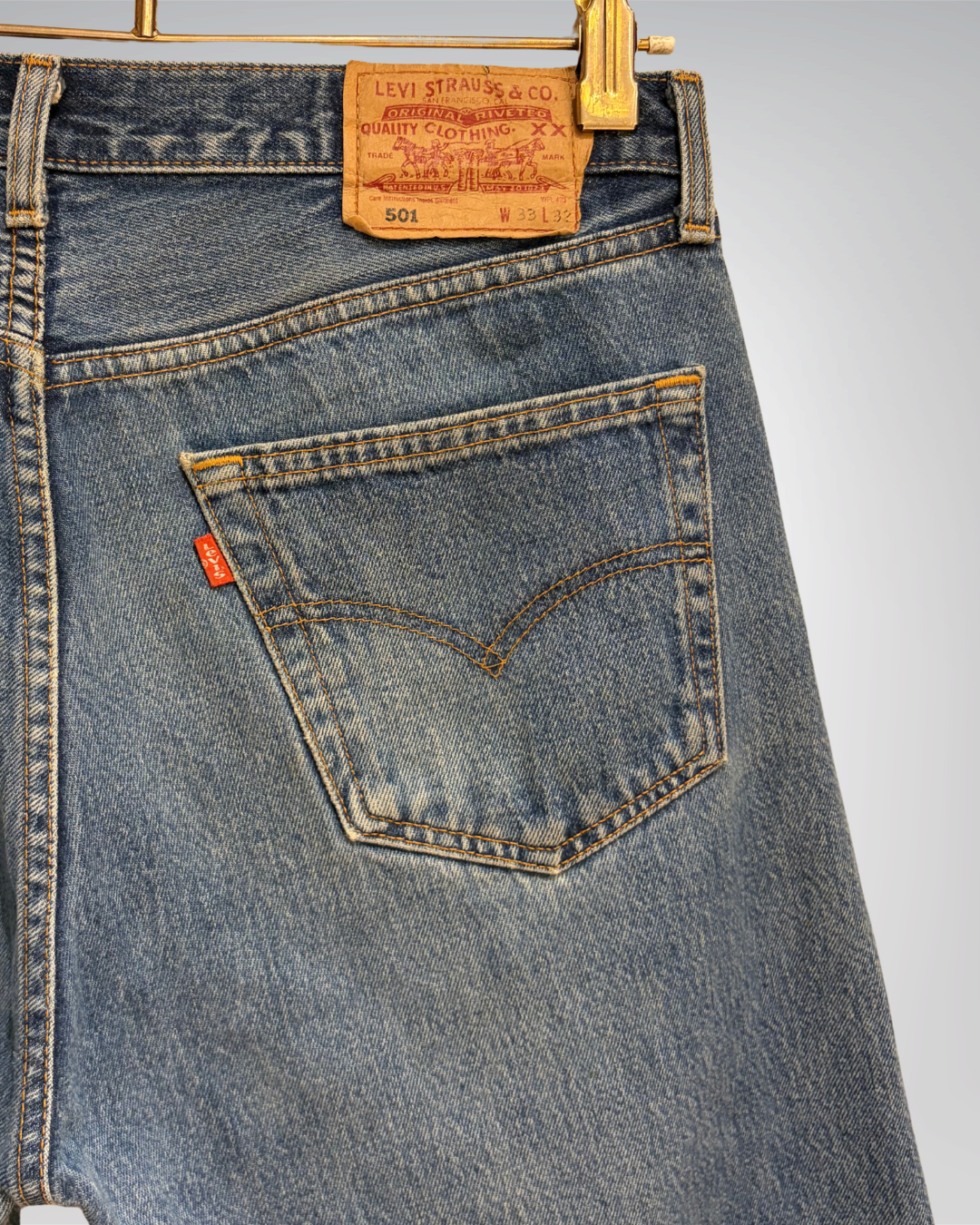 Jeans Levi's 501 W33 L32 - numéro K4