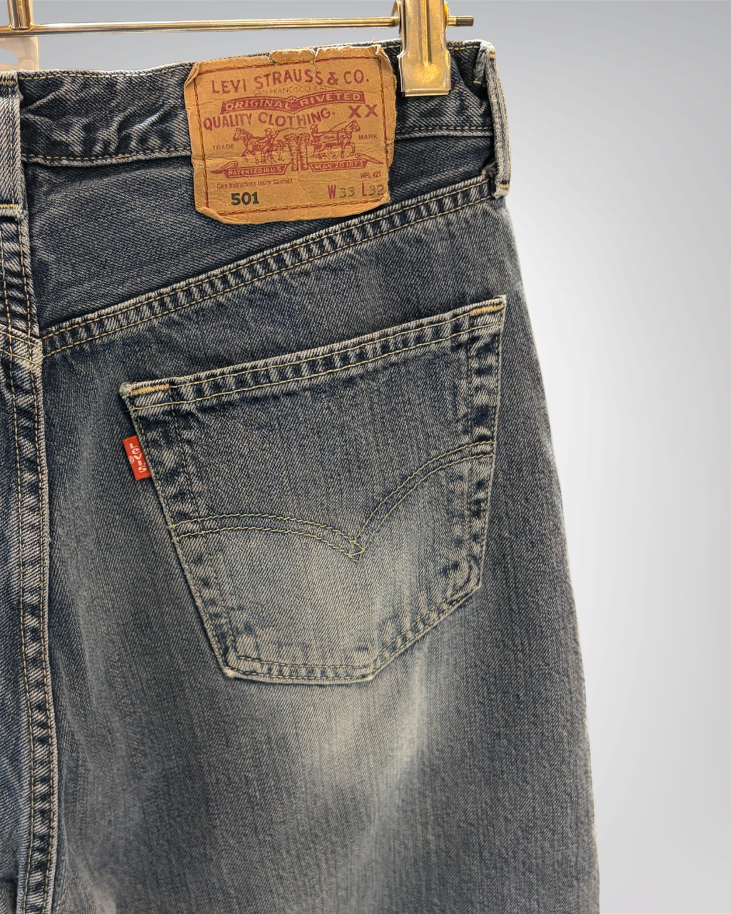 Jeans Levi's 501 W33 L32 - numéro M7