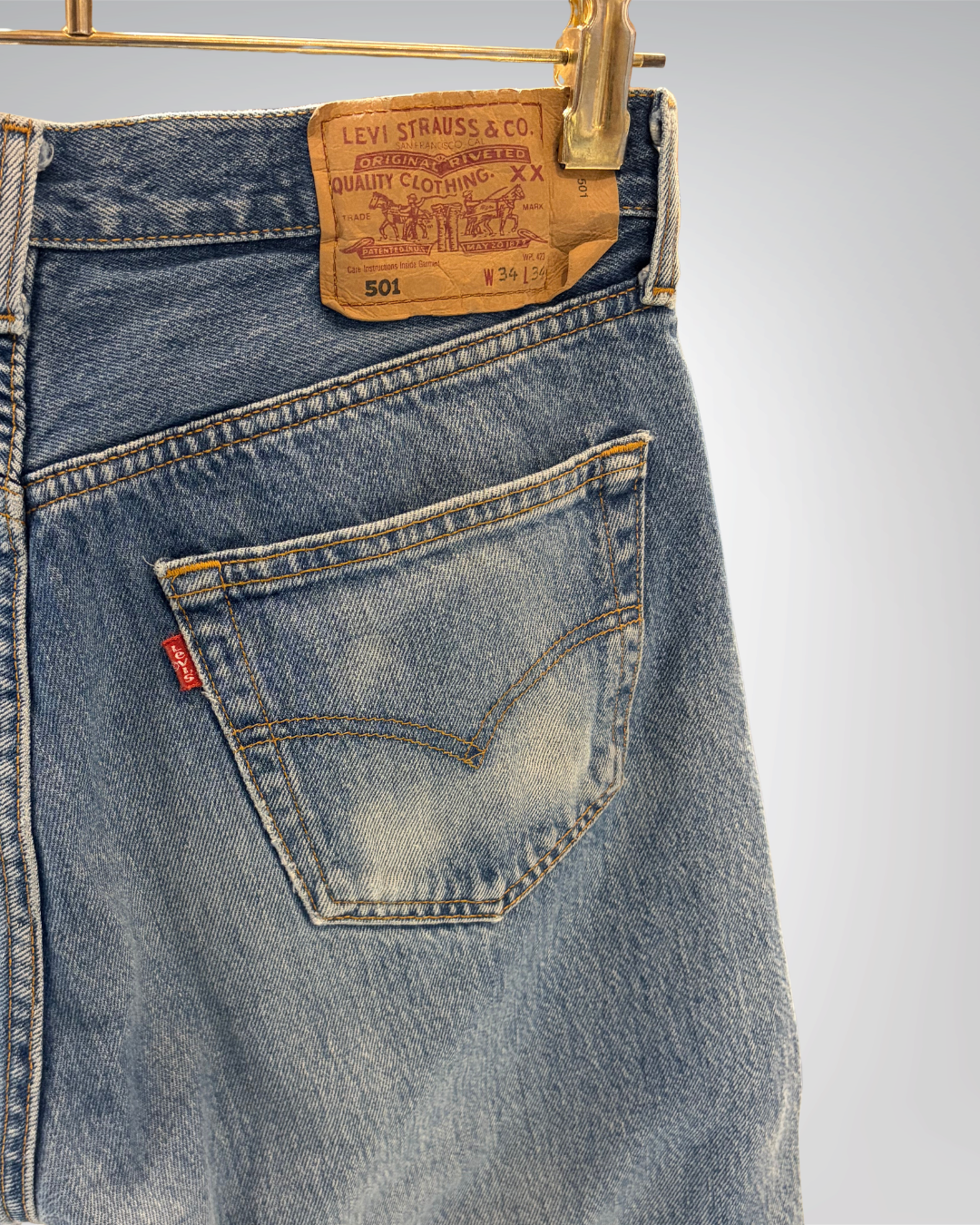 Jeans Levi's 501 W34 L34 - numéro M6