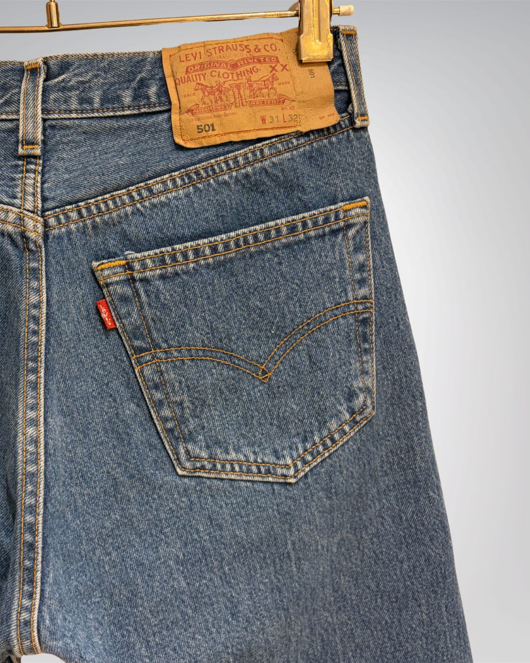Jeans Levi's 501 W31 L32 - numéro K2