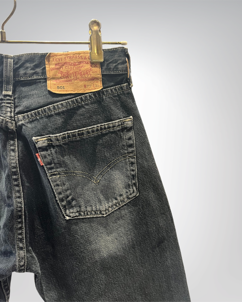 Jeans Levi's 501 W29 L34 - numéro TTT