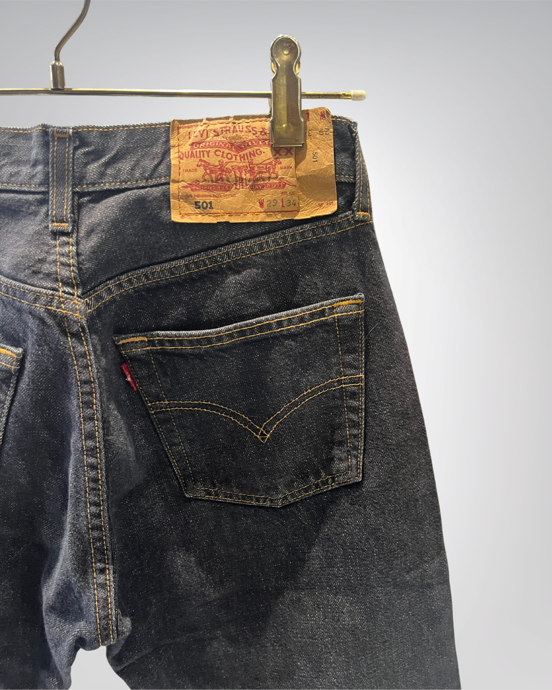 Jeans Levi's 501 W29 L34 - numéro UUU