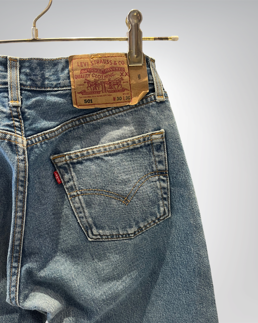 Jeans Levi's 501 W30 L30 - numéro YY