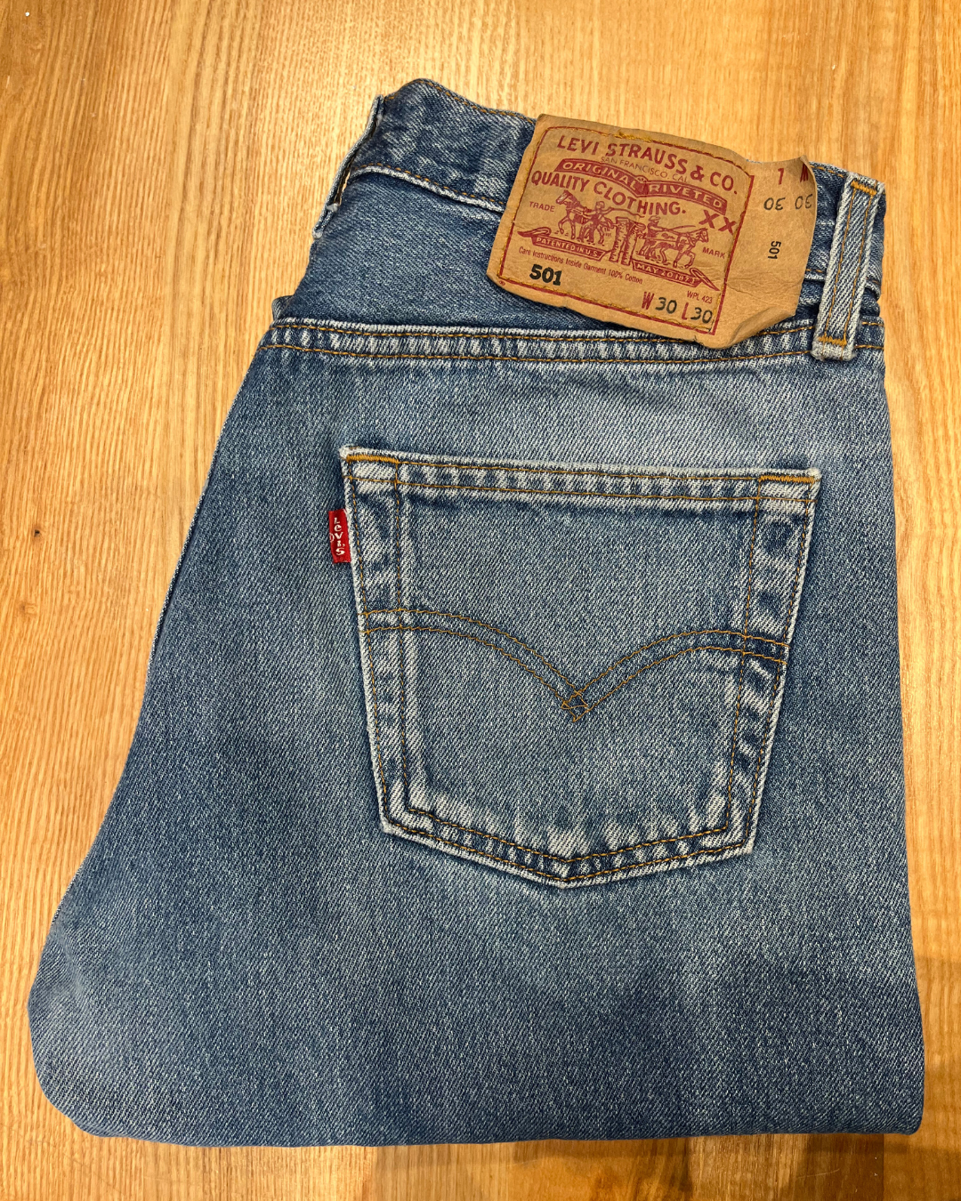 Jeans Levi's 501 W30 L30 - numéro YY