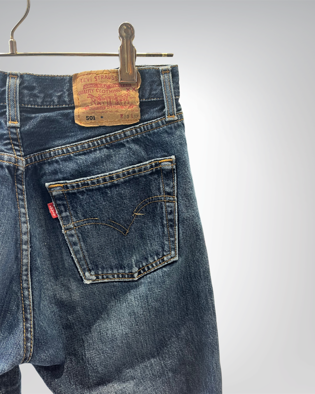 Jeans Levi's 501 W30 L32 - numéro ZZZ