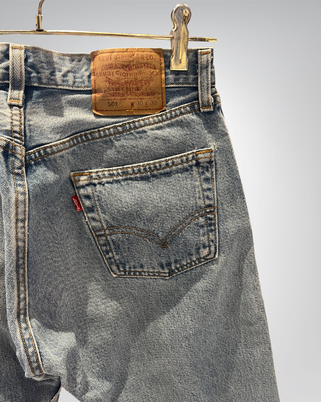 Jeans Levi's 501 W30 L30 - numéro SS