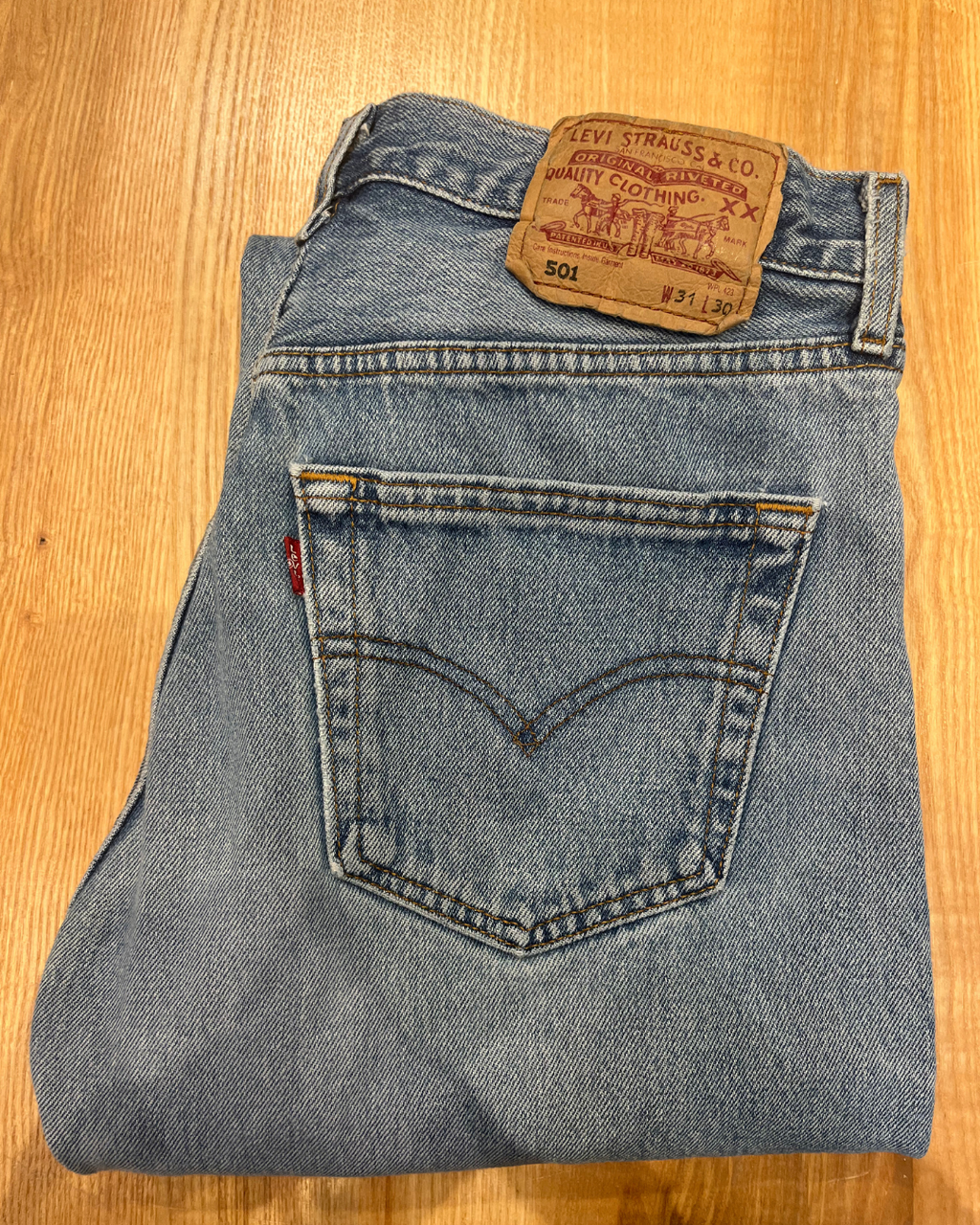 Jeans Levi's 501 W31 L30 - numéro FFFF