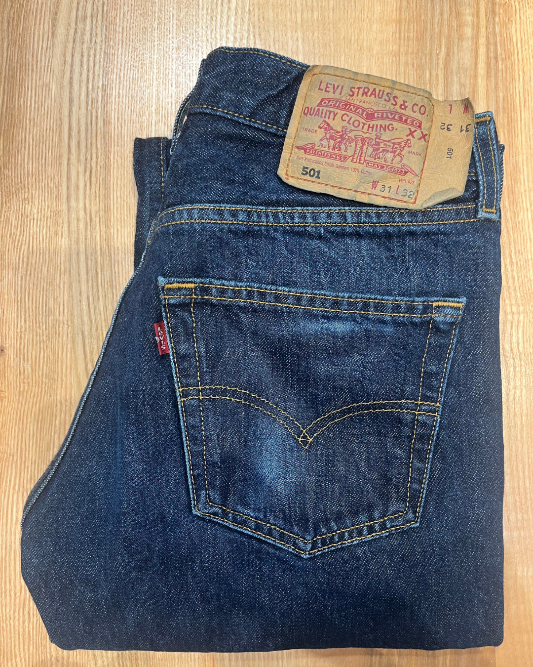Jeans Levi's 501 W31 L32 - numéro BBBB