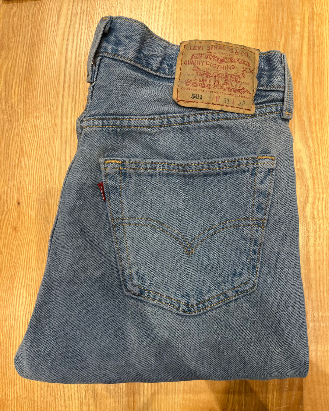 Jeans Levi's 501 W31 L32 - numéro QQQQ