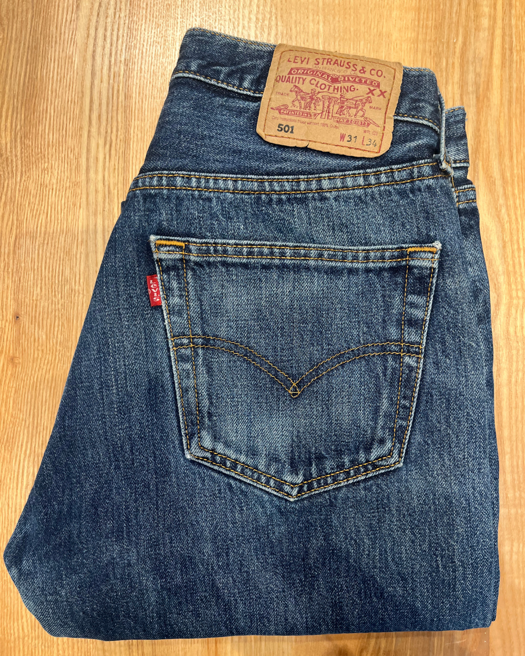 Jeans Levi's 501 W31 L34 - numéro WWW