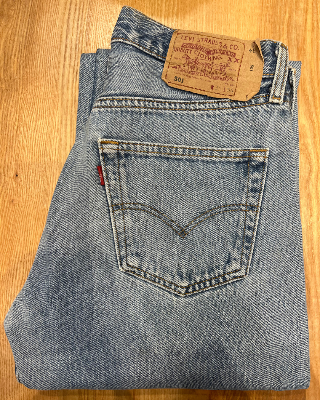 Jeans Levi's 501 W31 L34 - numéro ZZ