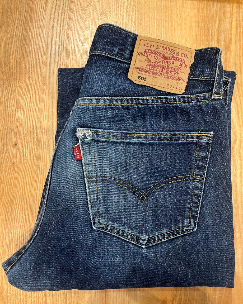 Jeans Levi's 501 W31 L34 - numéro CCCC