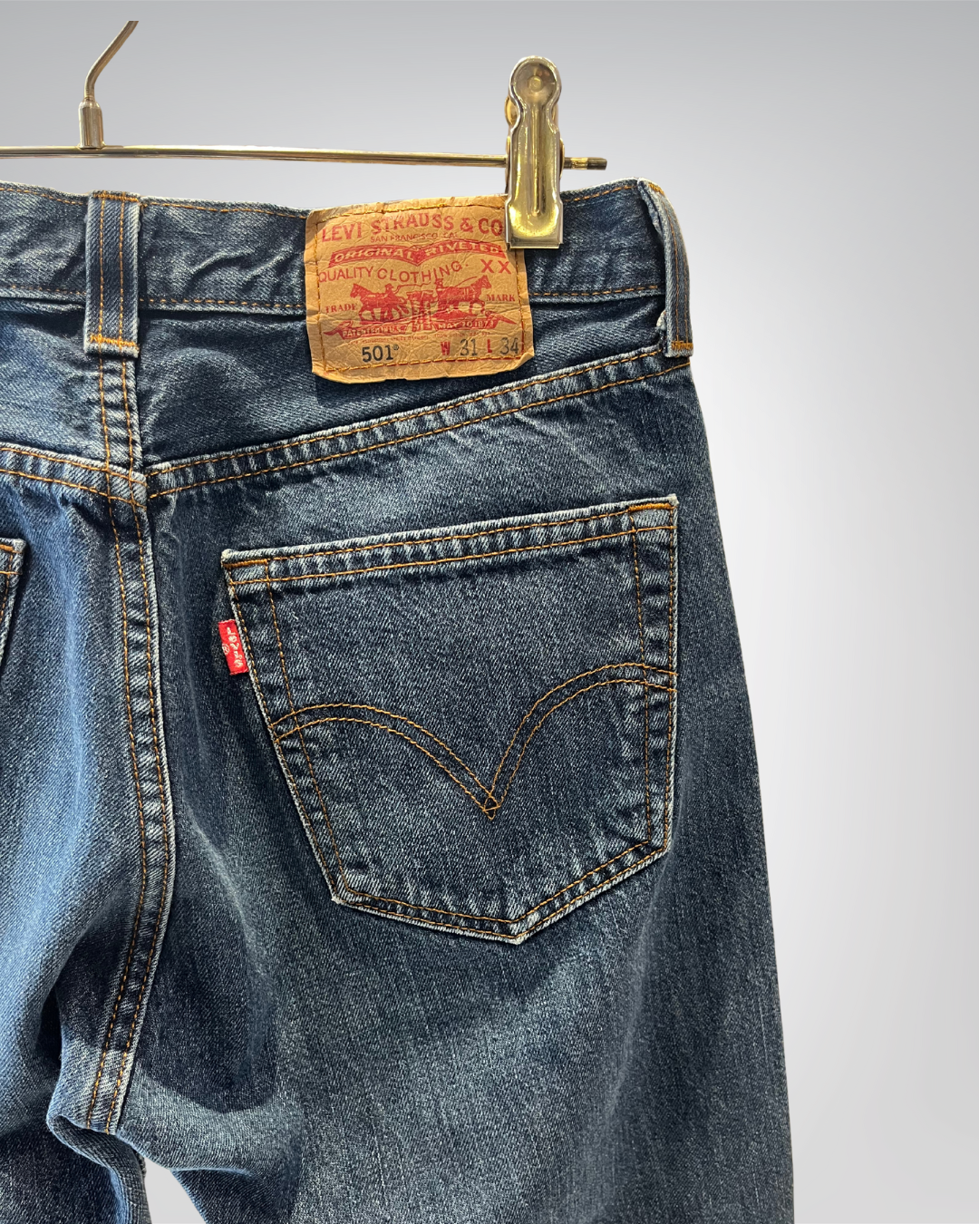 Jeans Levi's 501 W31 L34 - numéro CCC