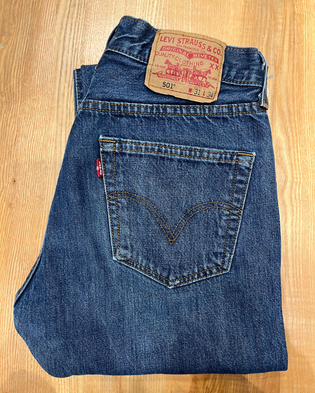 Jeans Levi's 501 W31 L34 - numéro CCC