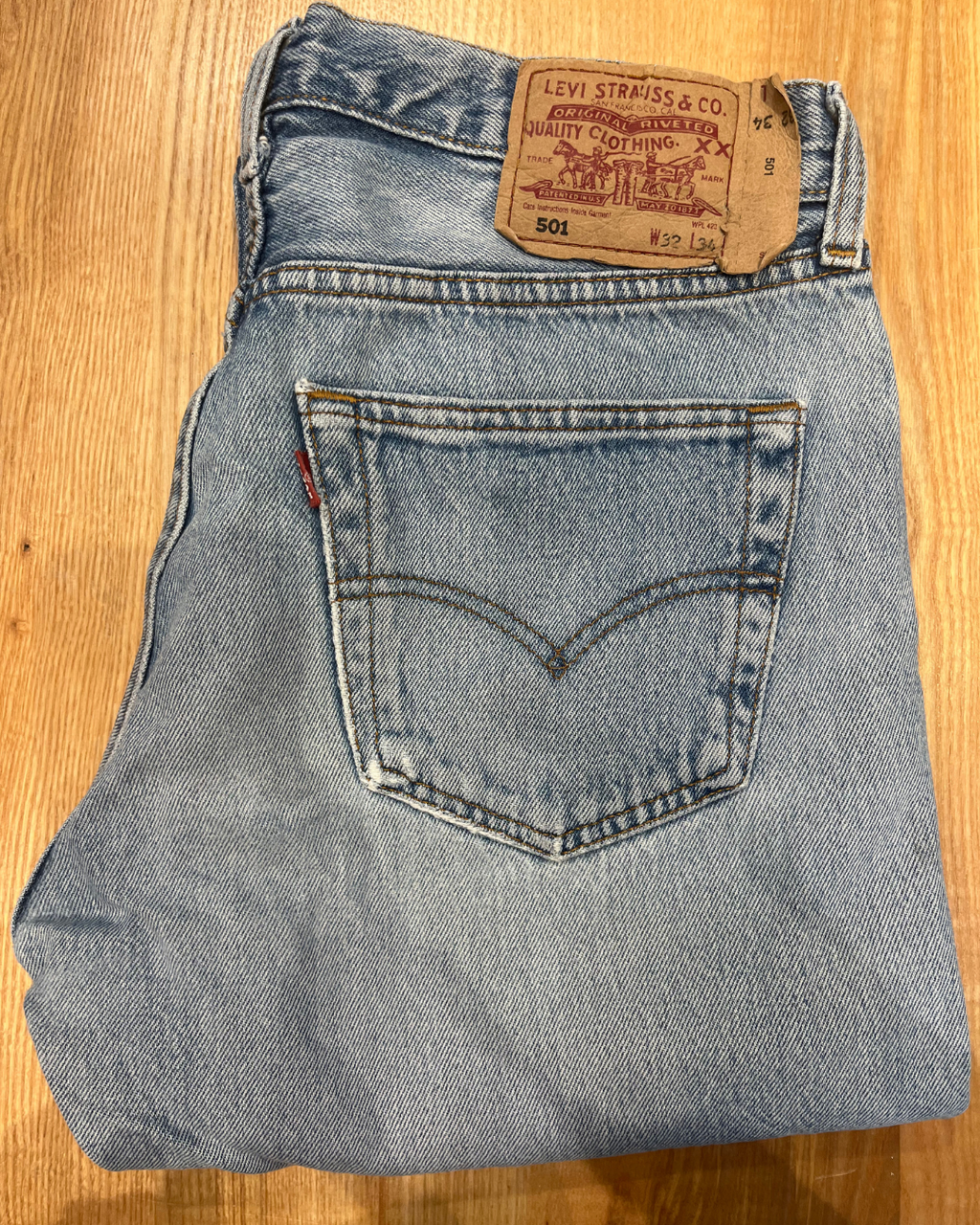 Jeans Levi's 501 W32 L34 - numéro NNNN