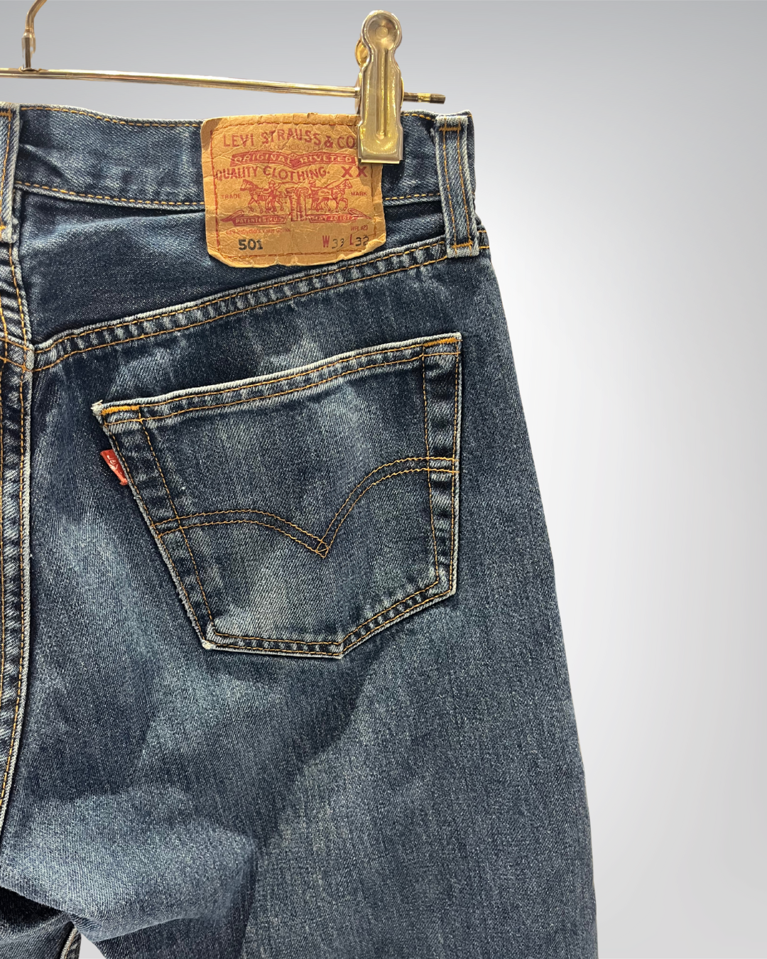 Jeans Levi's 501 W33 L32 - numéro OOO