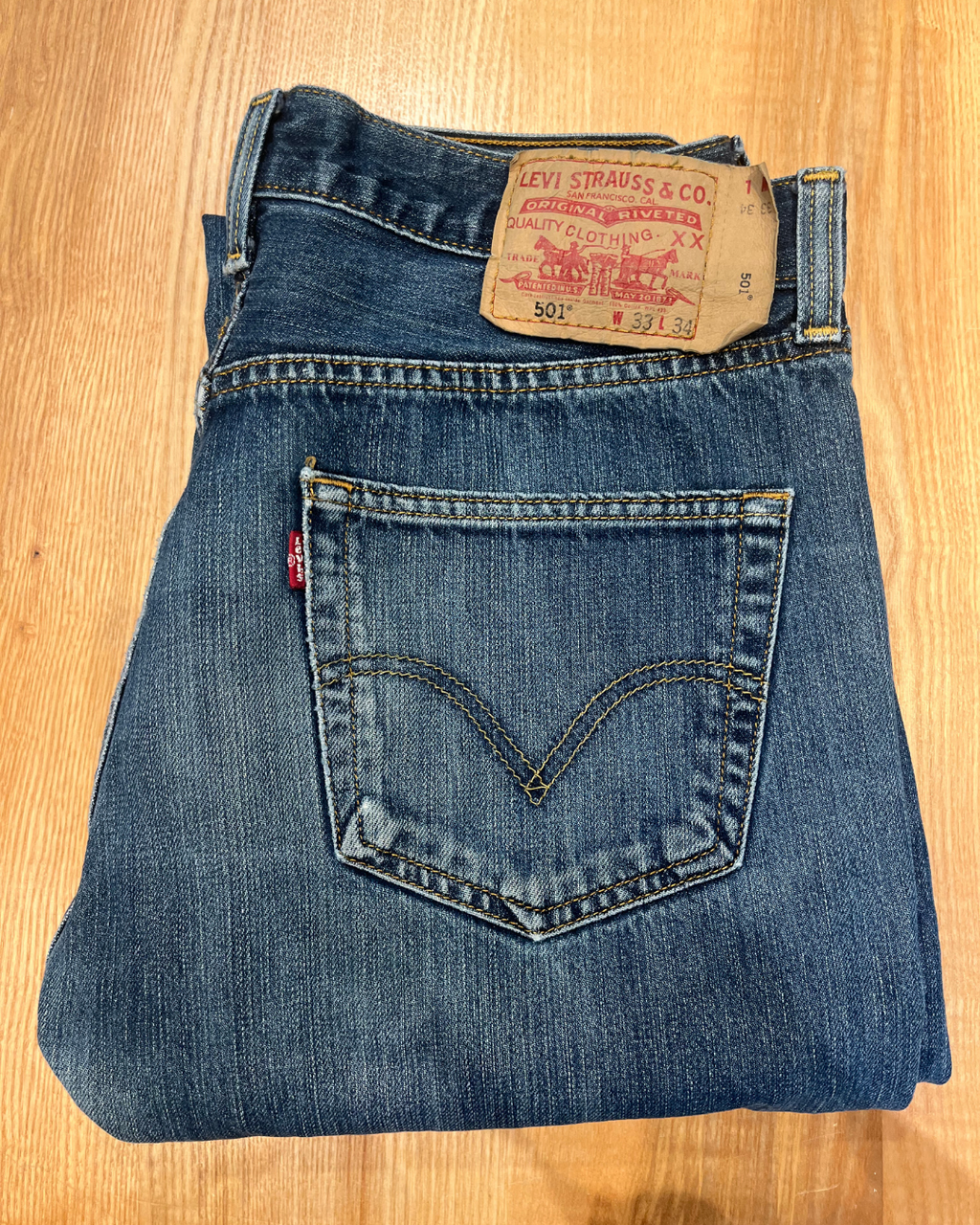 Jeans Levi's 501 W33 L34 - numéro OOOO