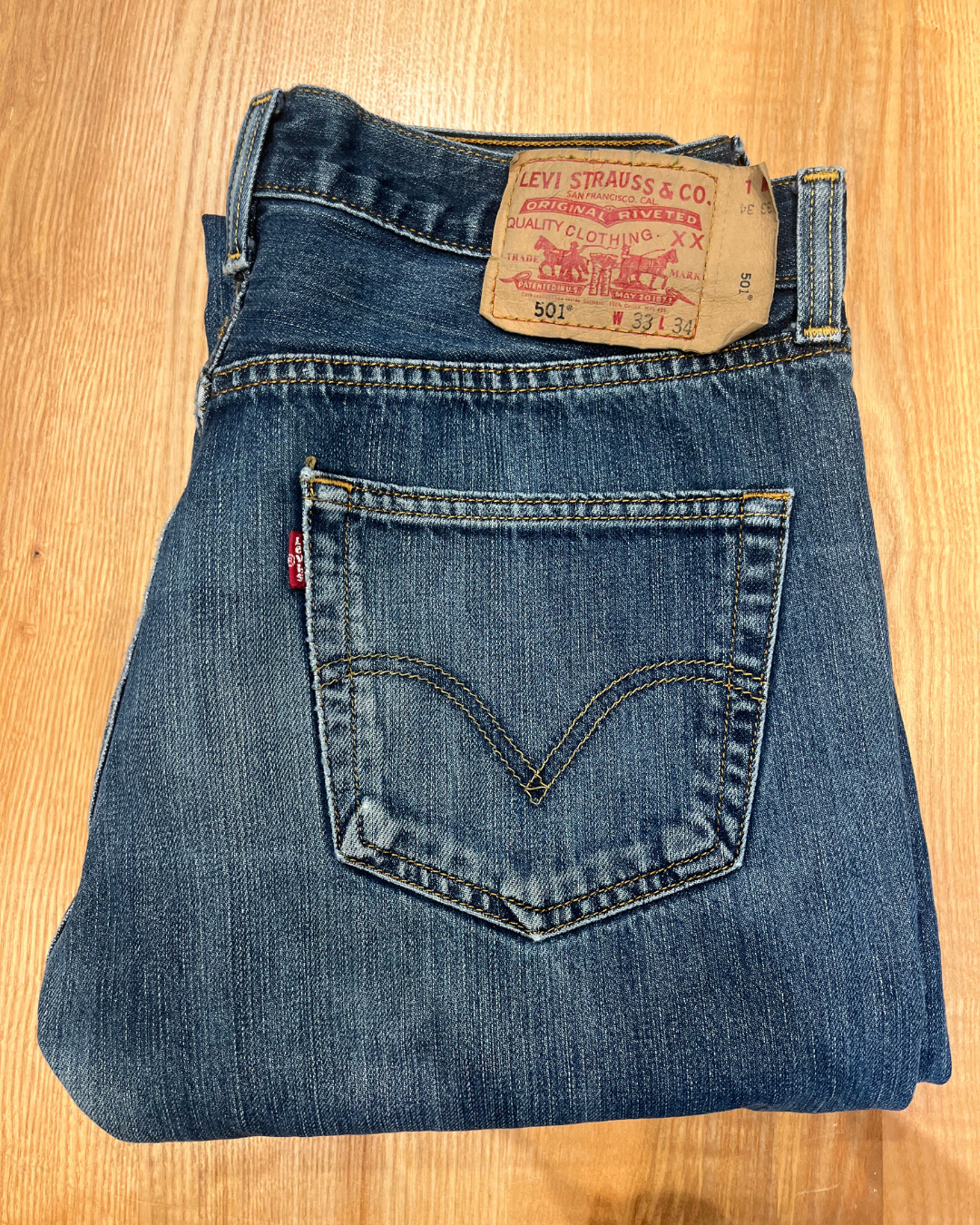 Jeans Levi's 501 W33 L34 - numéro OOOO