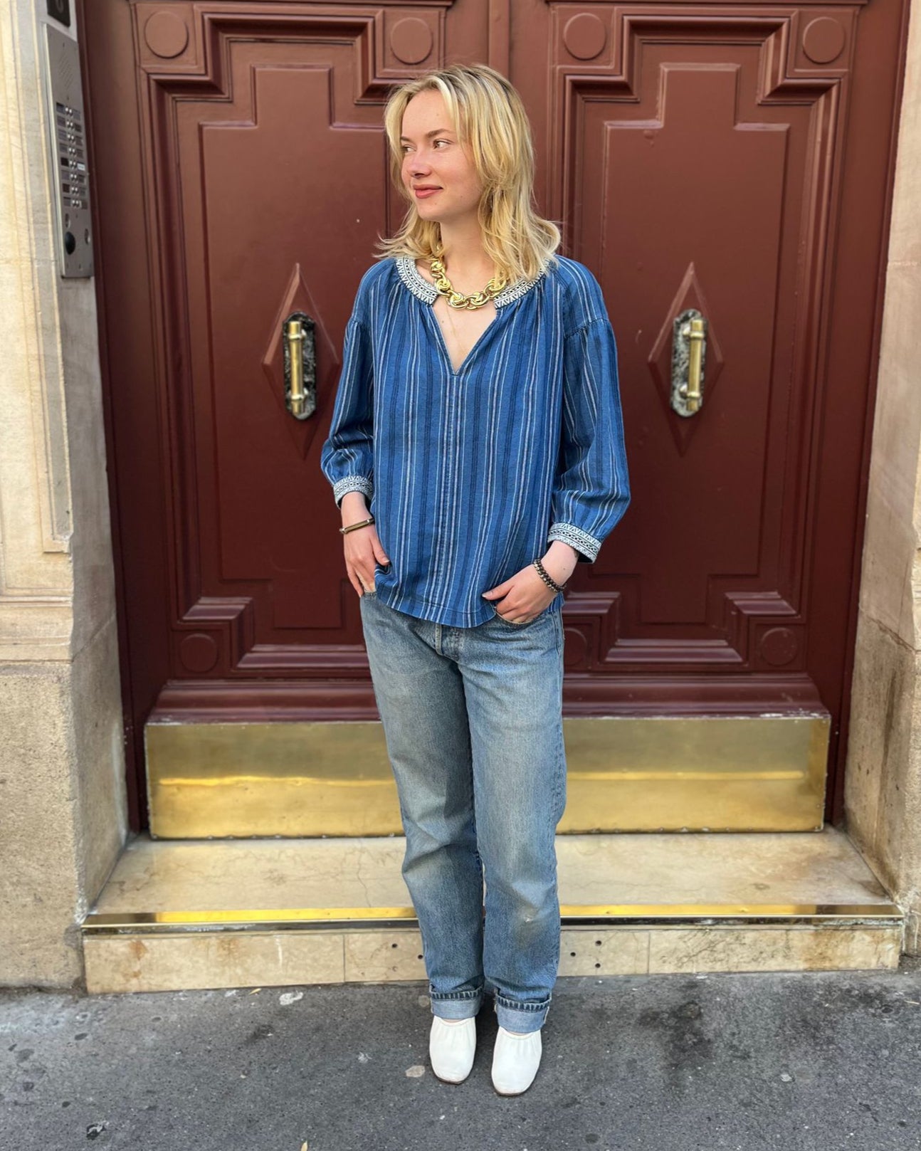 Blouse bleue à rayure