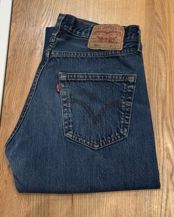 Levi's 501【W31/L32】 Levi's 501 Vintage W31 L32 Actual Size Measured/taille