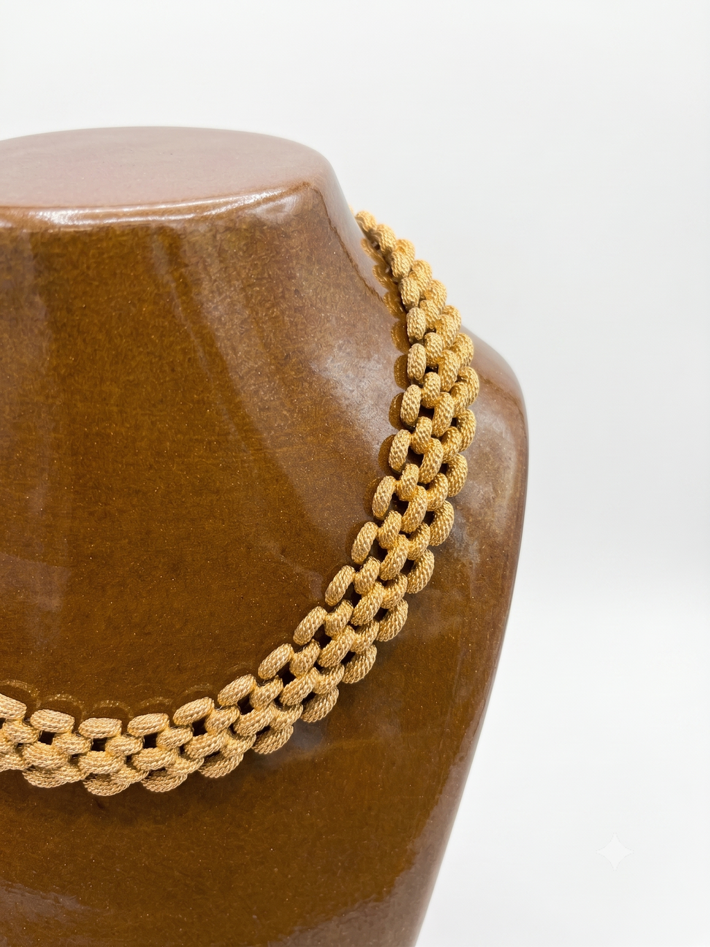 Collier Monet maille tressée dorée