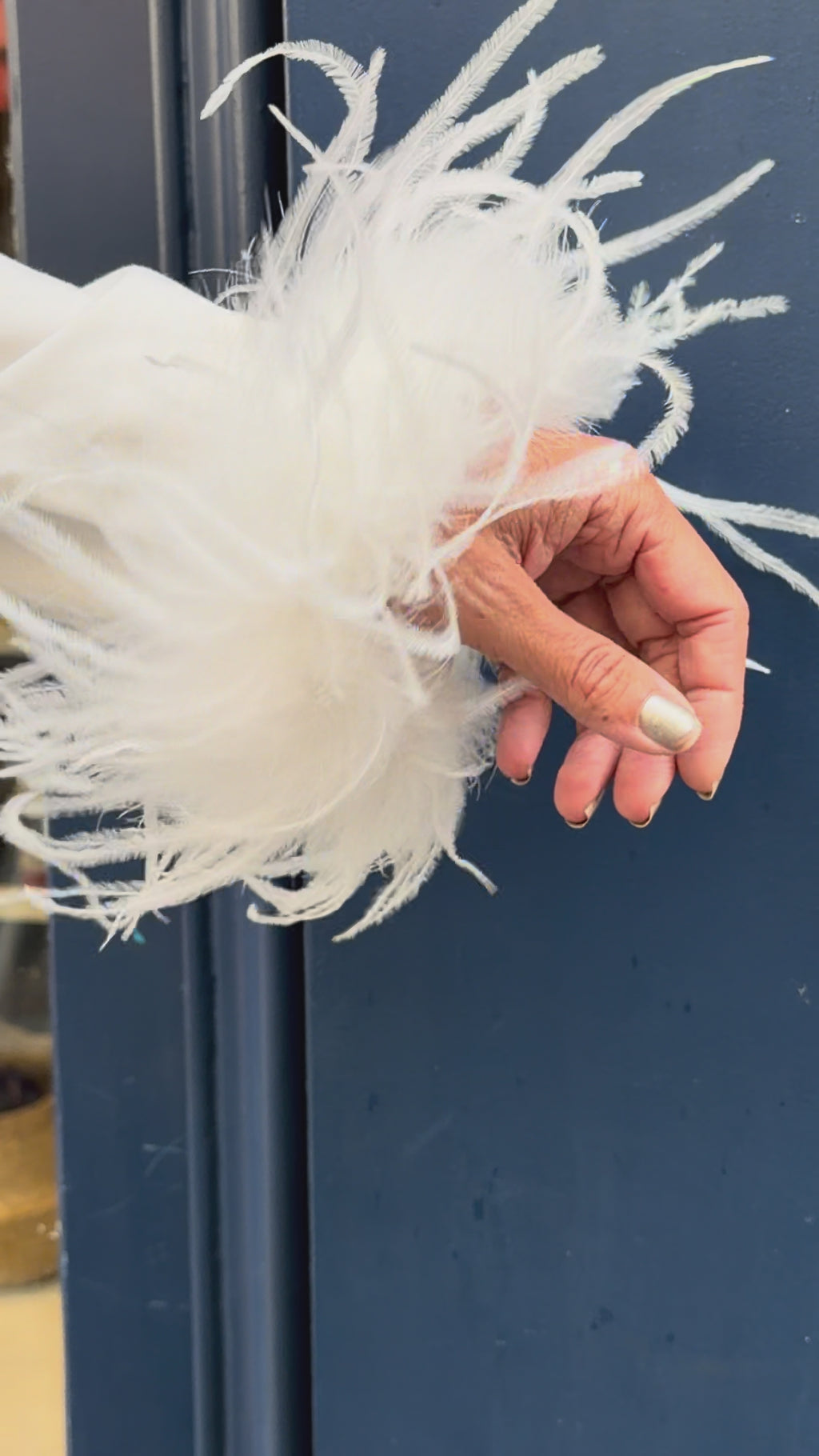 T-shirt blanc manches longues à plumes